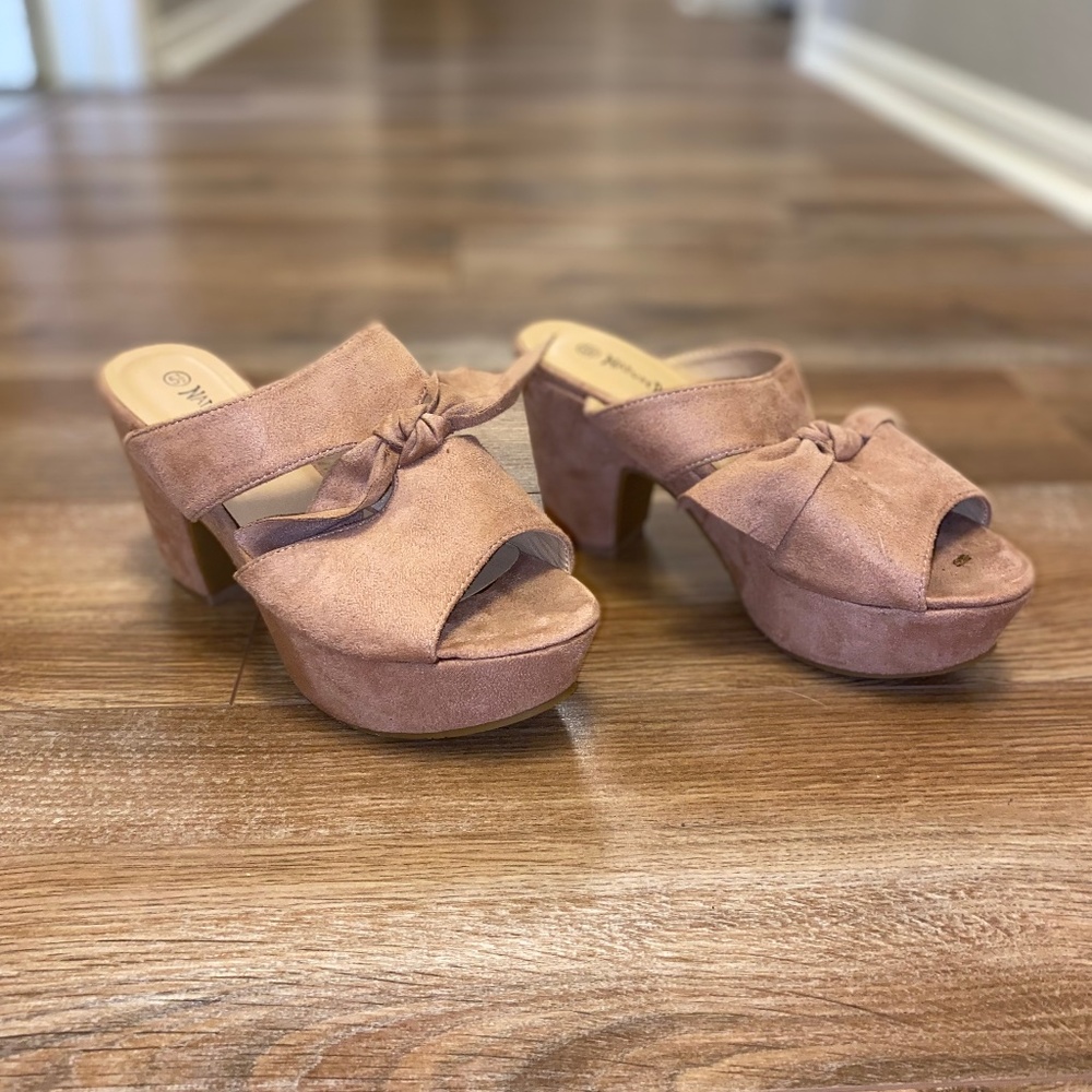 Suede pink bowtie chunk heels